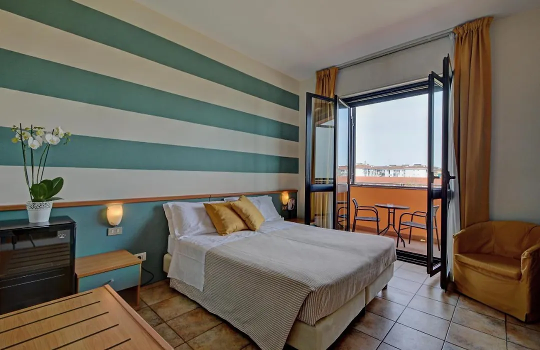 Astor Hotel-1
